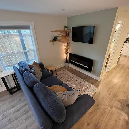 Modern Studio With Soft Tub And Mountain Views - Ratcliffe Guest Suite 邓肯 外观 照片